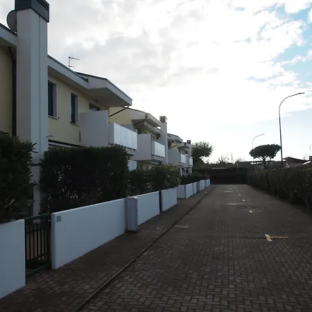 Lägenhet Gardenia House *